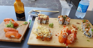 Sushi Corner food