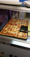 Mikis Pizza Di Lorenzini Marco C food