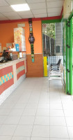 Pizza Mediterranea inside