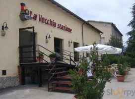 La Vecchia Stazione outside