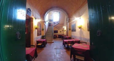 Osteria Antico Androne inside