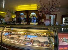 Pasticceria Messinese inside