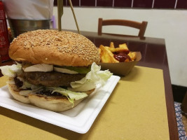 Pane Vino E Baghino food