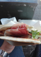 La Piadina Di Stefano E Mascia food