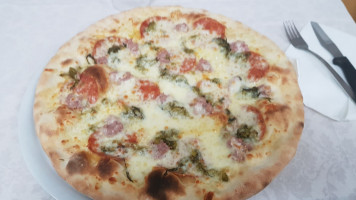 Pizzeria Della Pace food