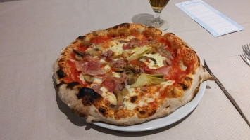 Pizzeria Tramonti food