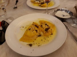 Osteria Borgo Dei Fumari food