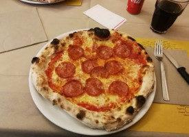 Pizzeria San Benedetto food