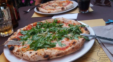 Pizzeria San Benedetto food