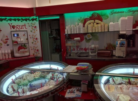 Gelateria La Fragola food