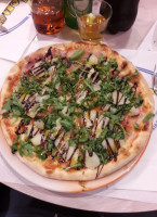 Pizzera Civoleva food