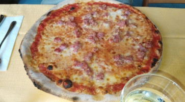 Trattoria Pizzeria Al Sole food