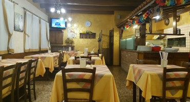 Trattoria Pizzeria Alle Rose food