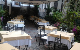 La Piazzetta inside