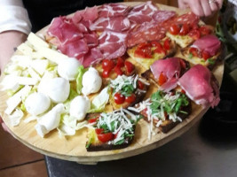 Pizzeria La Rustica food