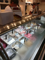 Gelateria Romana Rimini Rimembranze inside