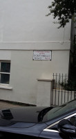 Portobello Road Pub outside