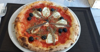 Pizzeria Da Gusto food