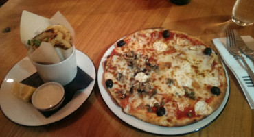 Pizzaexpress food