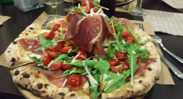 Il Tritello Pizzeria E Vineria food