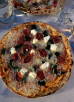 Pizzeria La Rocca food