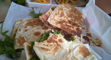 Piadineria Il Capriccio Di Gola food