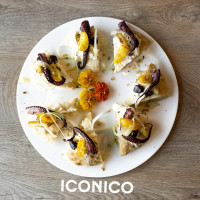 Iconico Pizza Cucina inside