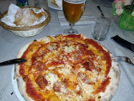 Pizzeria Mocambo food