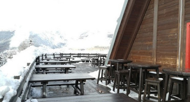 Rifugio Roccolo Ventura outside