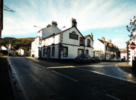 The Sun Inn outside