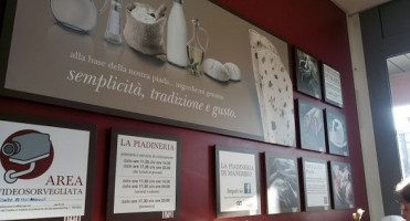 La Piadineria food