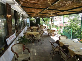 La Taverna Dei Briganti inside