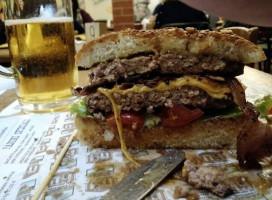 Hamburger Del Contadino food