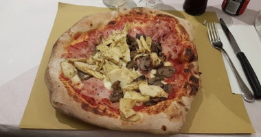 Pizzeria Valmarana food