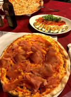 Pizzeria Gatto Giallo food