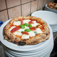 Pizzeria Lucignolo food