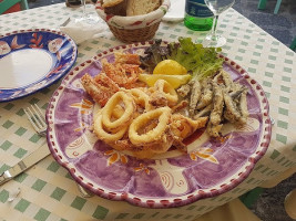 Aglio Olio E Pomodoro food