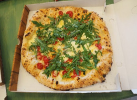 Pizzeria La Smorfia Salerno food