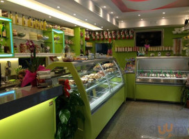 -pasticceria-gelateria-rosticceria F.lli De Maio food