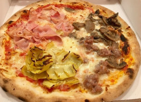 Qui Si Pizza Da Gianni food