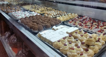 Pasticceria Romolo food