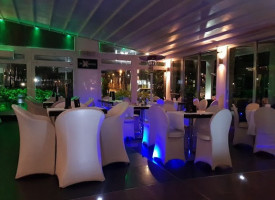 Auxsesia Lounge inside