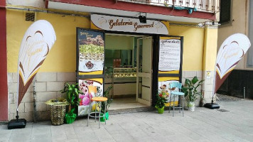 Gelateria Gourmet outside