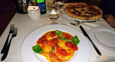 Buca Di Bacco food