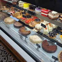 Le Delice food