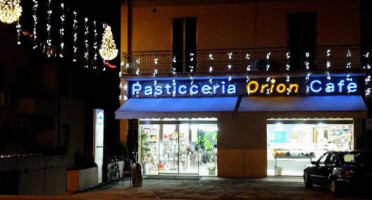 Pasticceria Orion Cafe outside