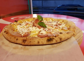 Pizzeria Alberoni food