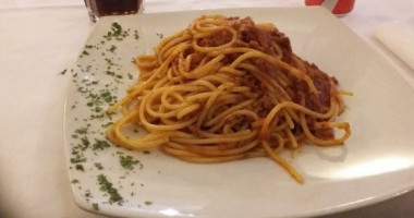 Tavewrna Italia food