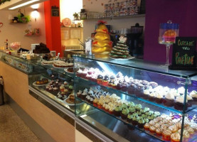 Keik Bakery food