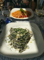 Mediterraneo food